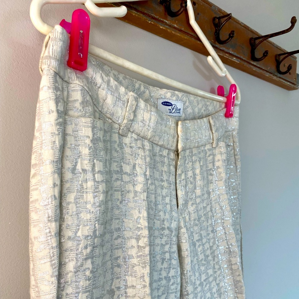 Old Navy “Diva” White and Silver Brocade Dress Pant - Size 4